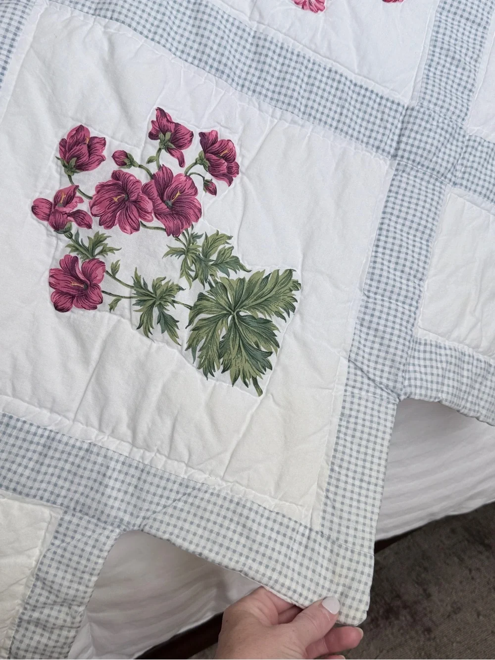 Blue Floral Diamond-Edge Quilt Queen Size